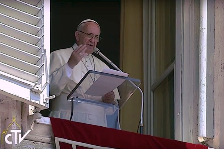 Papa Francisco: Nuestra Salvación no es un video juego