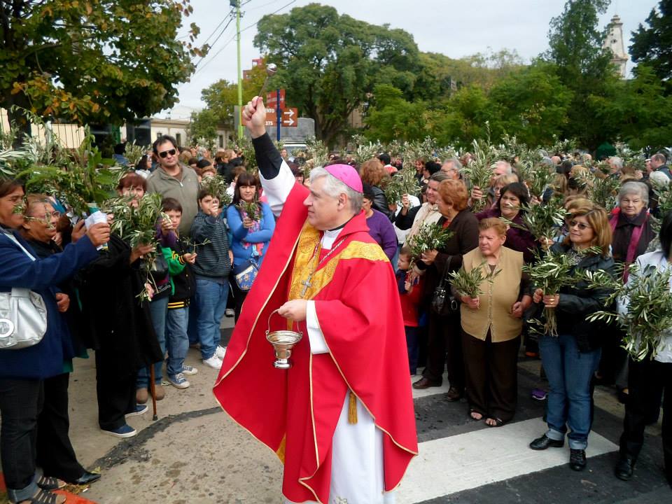 Domingo 13 de abril: Inicio de la Semana Santa
