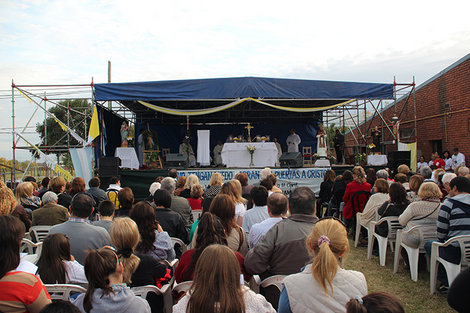 24 de octubre : Fiestas Patronales por San Juan Pablo II