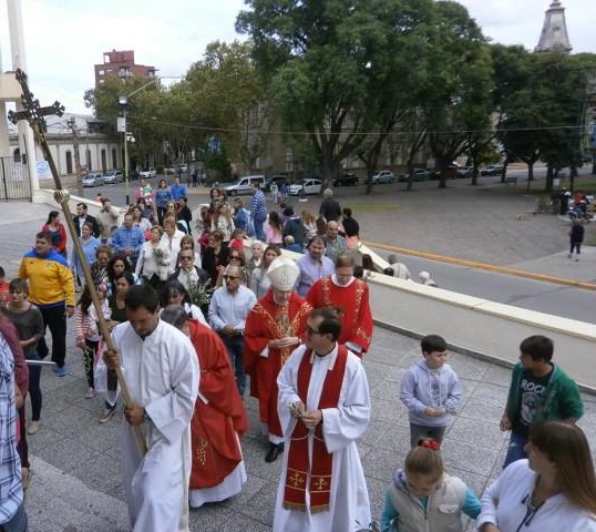Audio: reflexión y saludo Pascual de nuestro Obispo Pedro María Laxague